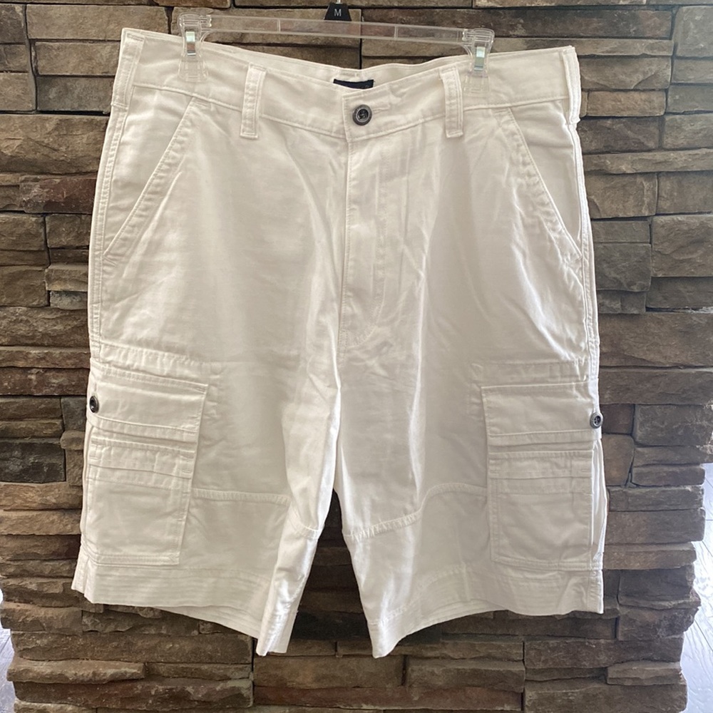 Levi Men’s White Cargo Shorts Size 33